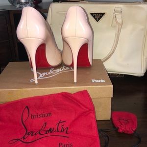 ‼️WEEKEND SALE ENDING SOON‼️⏰ Christian Louboutin